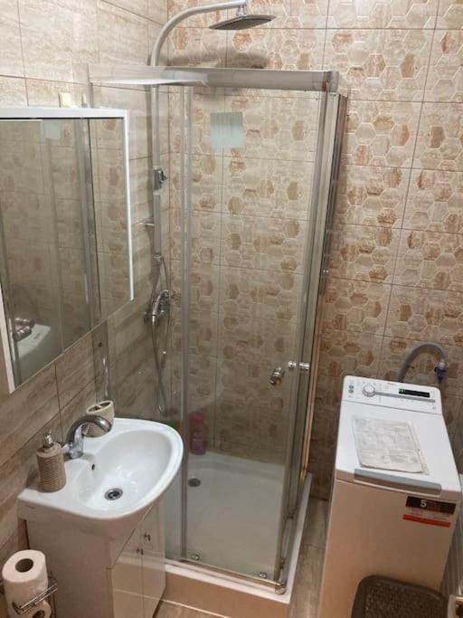 Апартаменты Cozy Flat Питешти Экстерьер фото